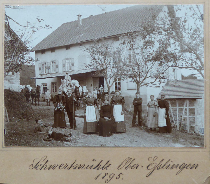 Die Mühle 1865 mit Familienmitglieder und Mitarbeitern